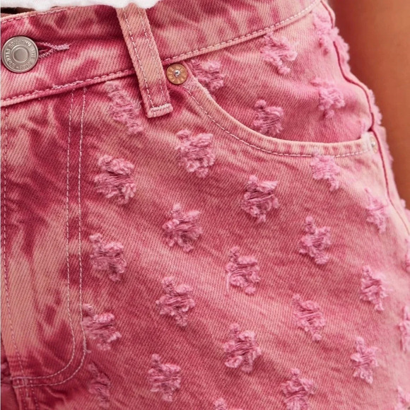 NWT! FREE PEOPLE Mixed Emotions Distressed High-Low Denim Shorts - Picture 8 of 11